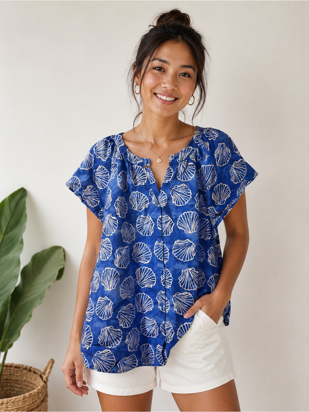 croft & barrow Blue and White Floral Print Button Top